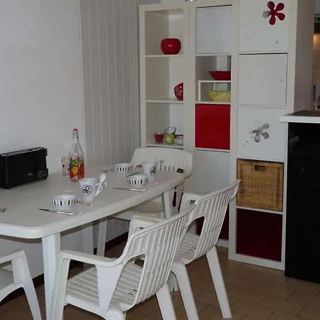 Apartment Proche Plage, Parking Prive - Fr-1-328-143
