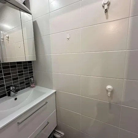 Апартаменты Proche Plage, Parking Prive - Fr-1-328-143 Ла-Гранд-Мот